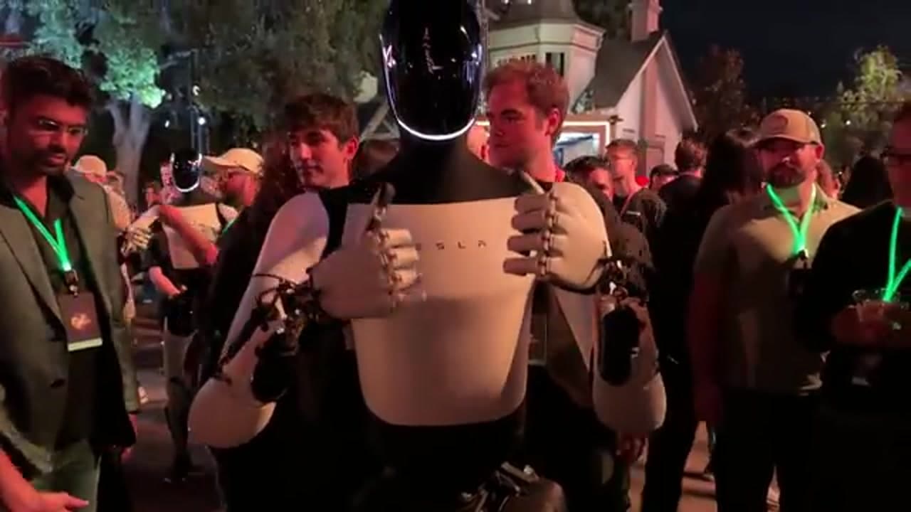 Tesla Optimus Gen 3 at the We, Robot event with attendees